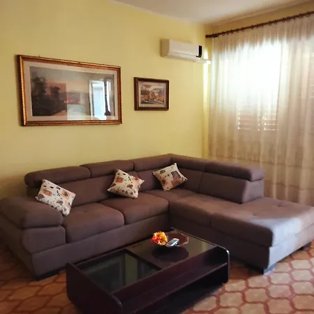 Silvana's Avola